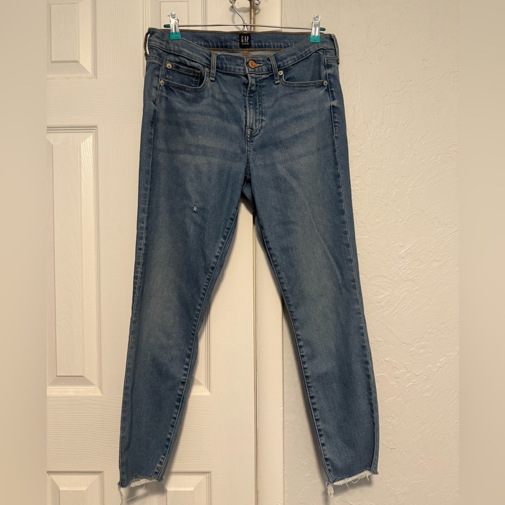 GAP Blue Skinny Jeans with Tapered Leg and Raw Hem